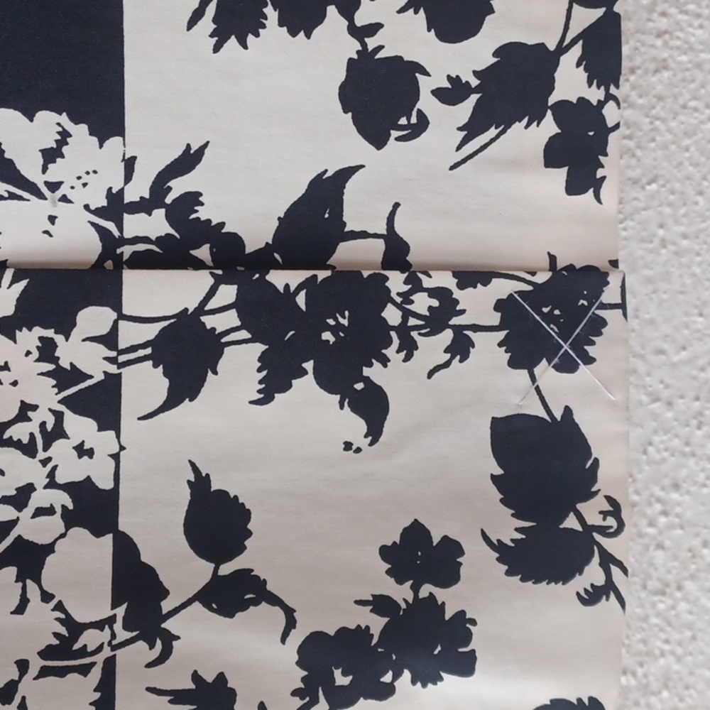 Talbots Black and White Floral Bateau Neckline Short Sleeve Sheath Dress Size 4 - Picture 12 of 14